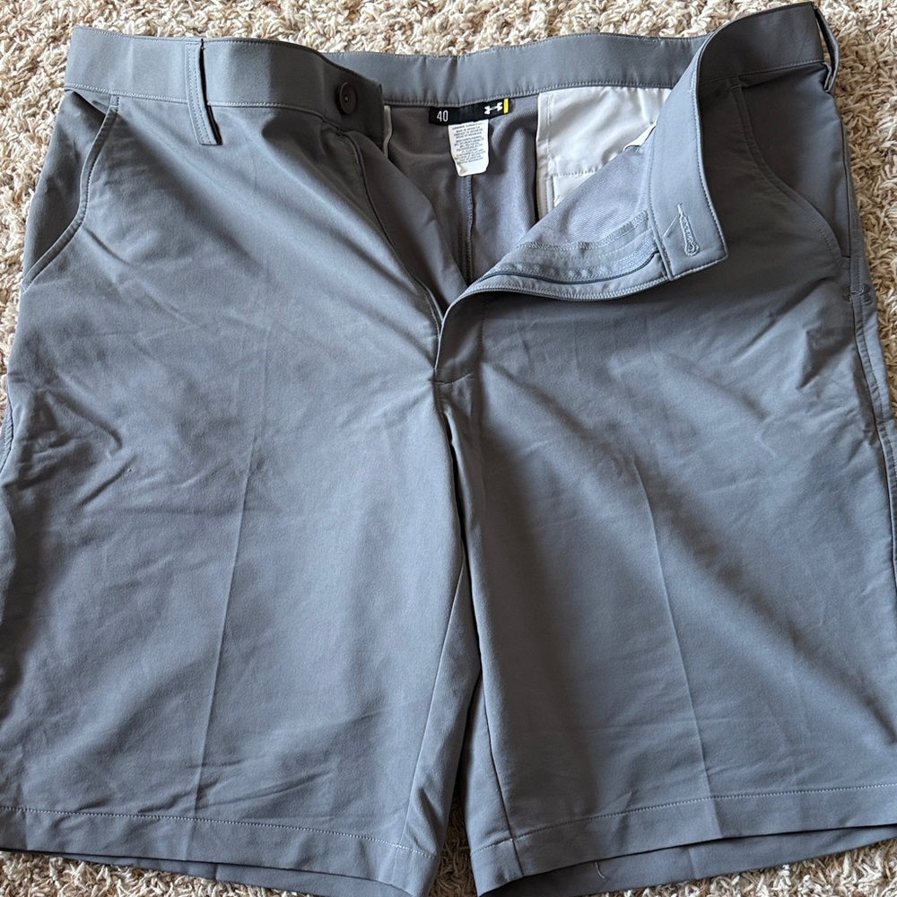 Under Armour Men's Gray Shorts